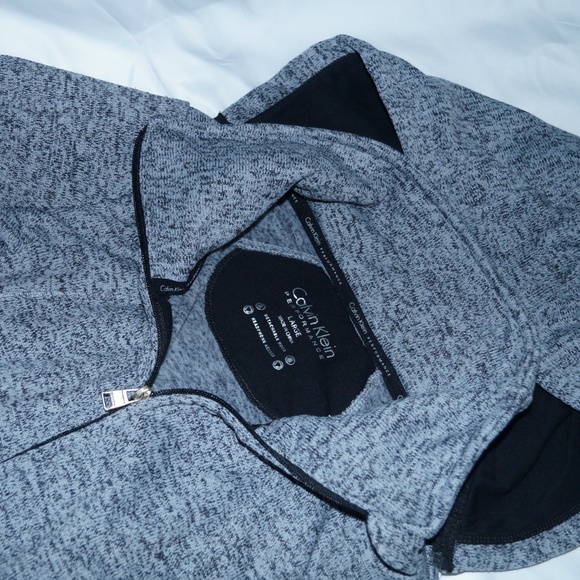 Calvin Klein performance jacket - Picture 3 of 5